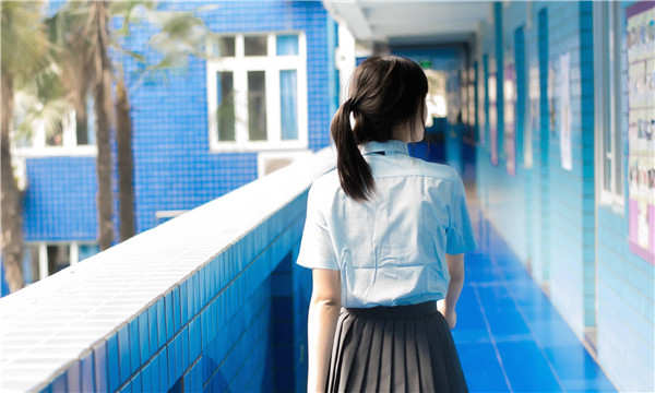 嘉荫如何找到一个可以帮助我生孩子的女人？